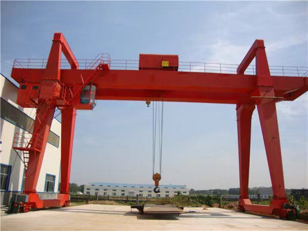 雙主梁門(mén)式起重機(jī)